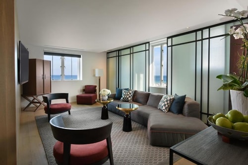 Superior King Room Near Pink Taco MIA 2 Luxury Bookings