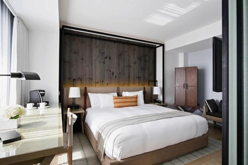 Superior King Room Near Pink Taco MIA 0 Luxury Bookings
