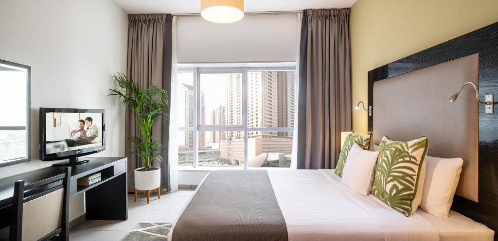 One Bedroom Premier Next to Internet Metro Station Luxury Bookings