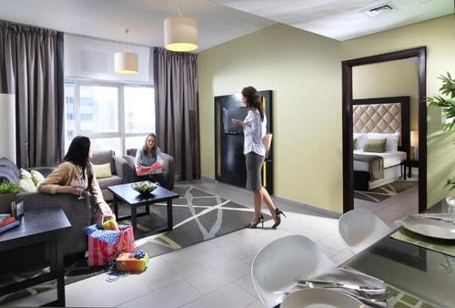 One Bedroom Premier Next to Internet Metro Station 2 Luxury Bookings