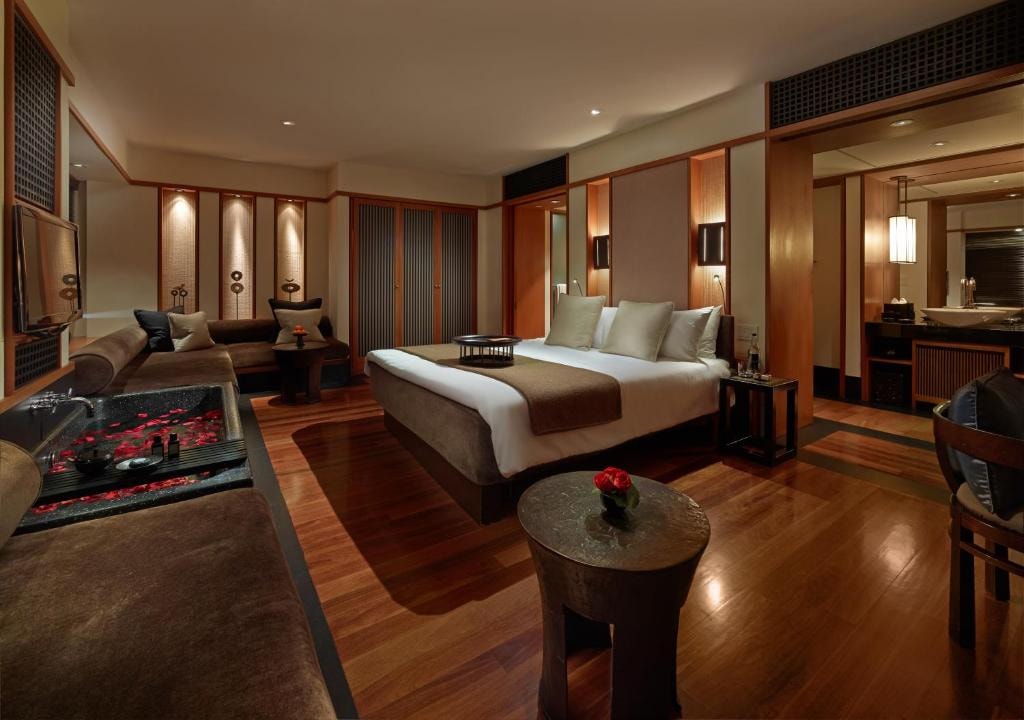Studio Near Collins Park MIA Luxury Bookings