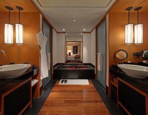 Studio Near Collins Park MIA 4 Luxury Bookings