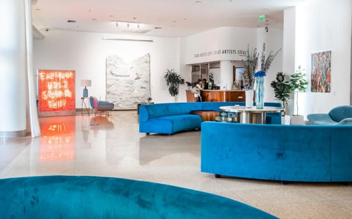 Studio Suite Near Western Union MIA 5 Luxury Bookings