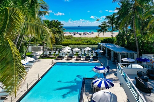 Studio Suite Near Western Union MIA 13 Luxury Bookings