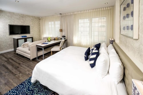 Deluxe Suite Near World Erotic Art Museum MIA 0 Luxury Bookings