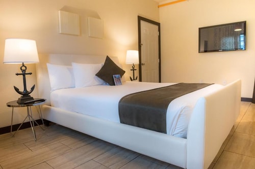 One Bedroom Apartment Near Basketball Court MIA 0 Luxury Bookings