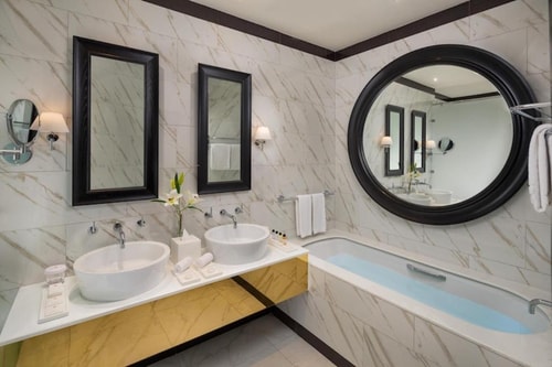 Ultra Luxury Two Bedroom Apartment in Business Bay 3 Luxury Bookings
