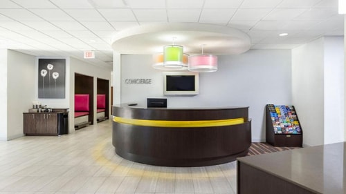 Deluxe King Room Near Legacy Tech ORL 5 Luxury Bookings