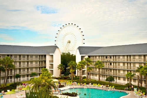 Deluxe King Room Near Legacy Tech ORL 14 Luxury Bookings