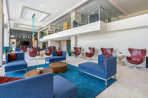 King Room Near Walgreens ORL 10 Luxury Bookings