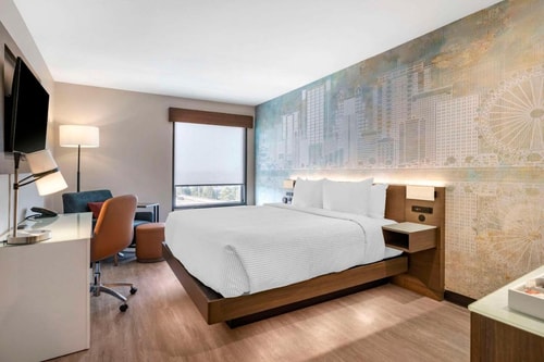 King Room Near Walgreens ORL Luxury Bookings