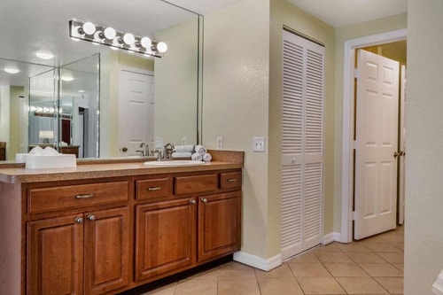 One Bedroom Deluxe Suite Near Tennis Courts ORL 2 Luxury Bookings
