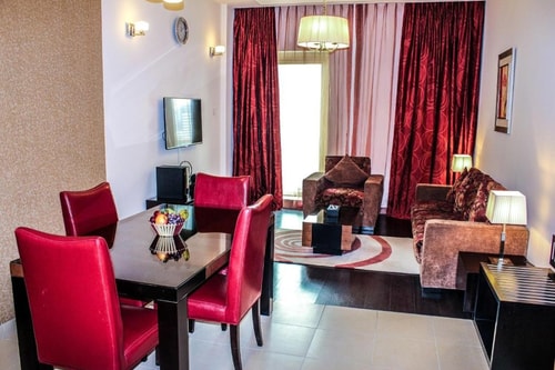 One Bedroom Apartment Near The Artist Lounge 3 Luxury Bookings