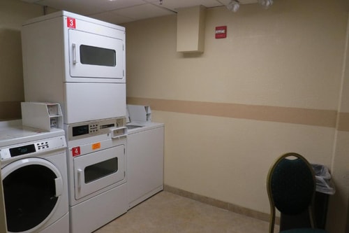 King Standard Near Pnc Bank ORL 3 Luxury Bookings