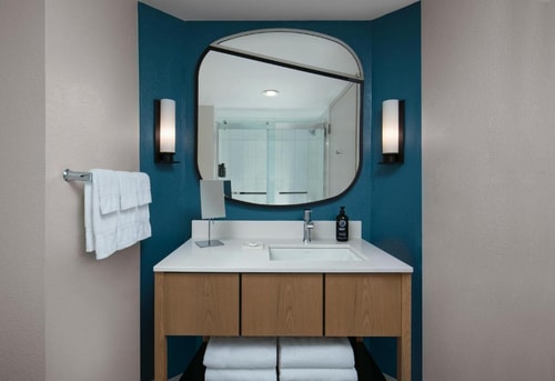 King Room Near Public Storage ORL 5 Luxury Bookings