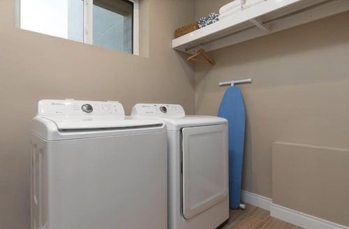 3 Bedroom Deluxe Villa Near Legno Services ORL 8 Luxury Bookings