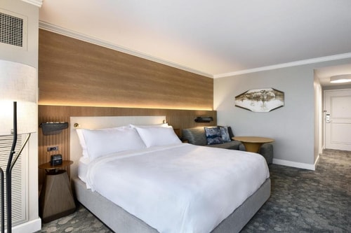 King Guest Room Near Tennis Court ORL Luxury Bookings