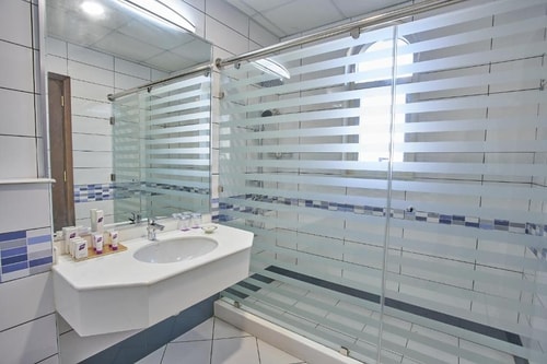 Deluxe Room Near Al Khan Beach By Luxury Booking 4 Luxury Bookings