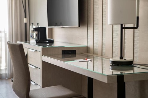 Standard King Room Near Central Pantry ORL 1 Luxury Bookings