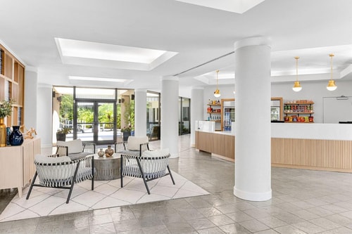 Two Bedroom Villa Near Central Pantry ORL 9 Luxury Bookings