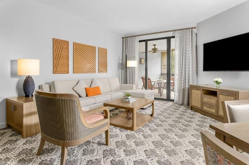 Two Bedroom Villa Near Central Pantry ORL 2 Luxury Bookings