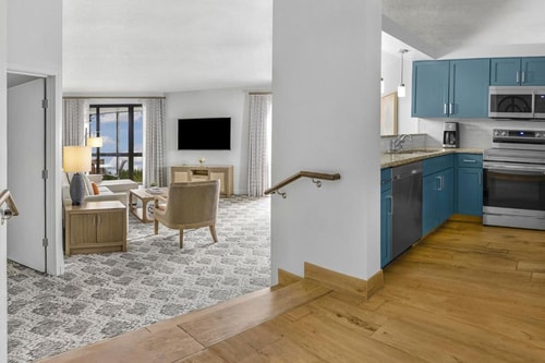 Two Bedroom Villa Near Central Pantry ORL 4 Luxury Bookings