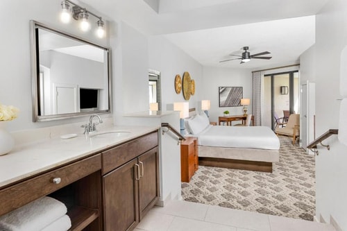 Two Bedroom Villa Near Central Pantry ORL 1 Luxury Bookings