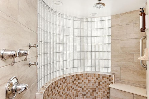 Two Bedroom Villa Near Central Pantry ORL 7 Luxury Bookings