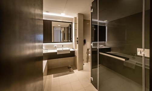 Three Bedroom Apartment Near Trade Center Dubai 8 Luxury Bookings
