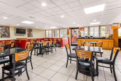 King Suite Near Trimble Park ORL 10 Luxury Bookings