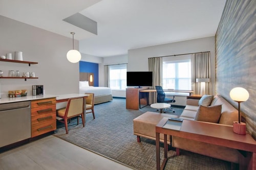 King Studio Near Five Below ORL 2 Luxury Bookings
