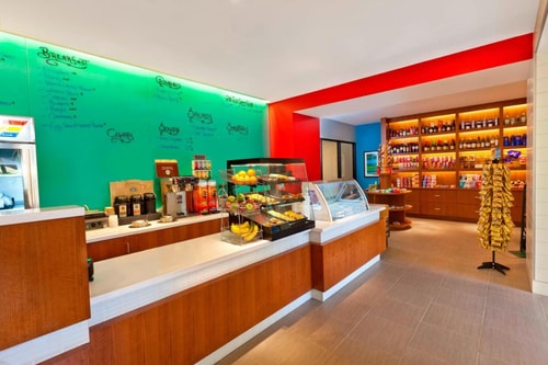 Queen Room Near Circle K ORL 7 Luxury Bookings