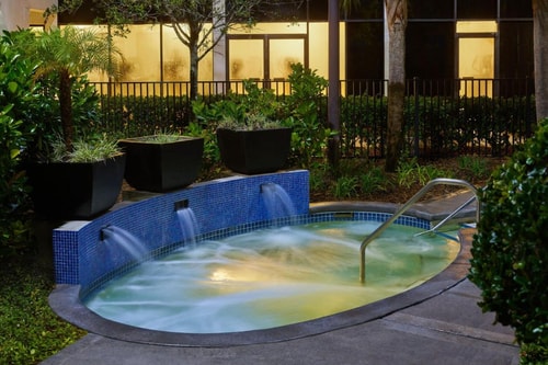 Queen Room Near Circle K ORL 13 Luxury Bookings