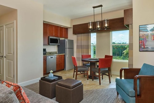 One Bedroom Near Basketball court v ORL 3 Luxury Bookings