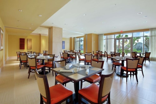 King Room Near Tesla Destination Charger ORL 7 Luxury Bookings