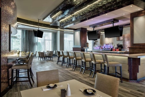 King Room Near Tesla Destination Charger ORL 6 Luxury Bookings