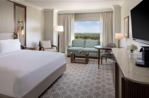 Deluxe King Room Near Golf Club ORL 2 Luxury Bookings