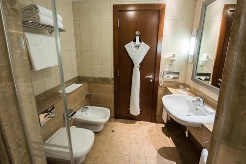 Classic One bedroom Suite Nearby al Nahyan Stadium 3 Luxury Bookings