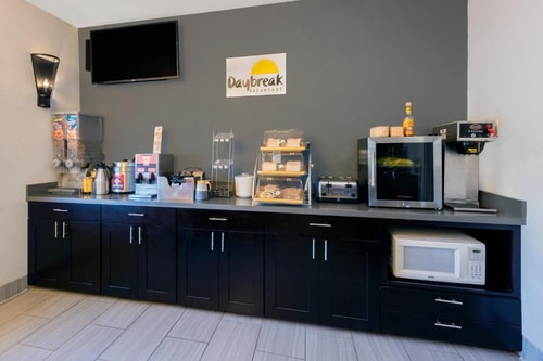 King Room Near Tasty Place SAN 8 Luxury Bookings