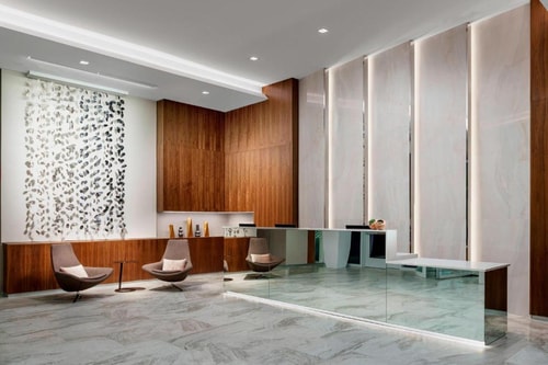 King Room Near Public Storage SAN 5 Luxury Bookings