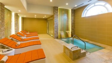 King Room Near Lightkeepers MIA 11 Luxury Bookings