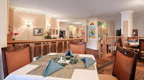 King Room Near McDonalds SAN 5 Luxury Bookings