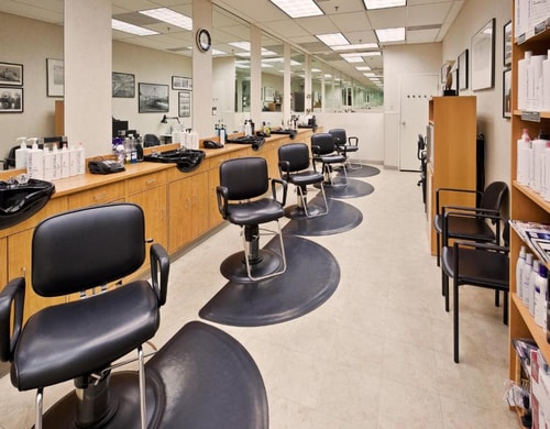 Queen Room Near Bayside Park SAN 5 Luxury Bookings