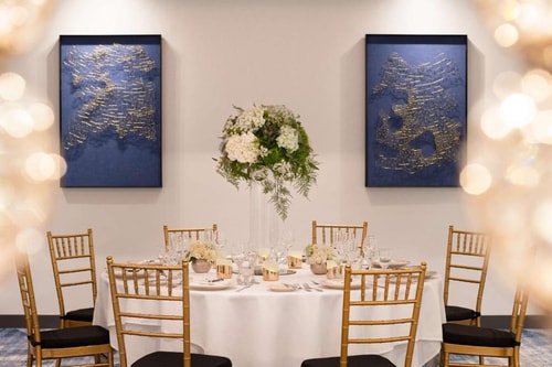 King Room Near McDonalds SAN 11 Luxury Bookings
