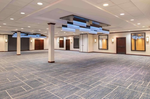 King Room Near Kezar Life Sciences SAN 9 Luxury Bookings