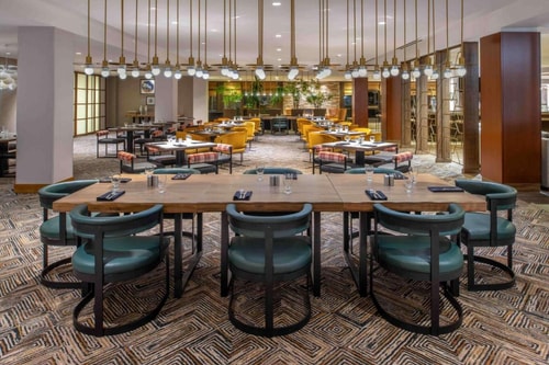 King Room Near Kezar Life Sciences SAN 12 Luxury Bookings