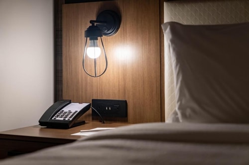 Queen Studio Near Bayside Manor Park SAN 3 Luxury Bookings