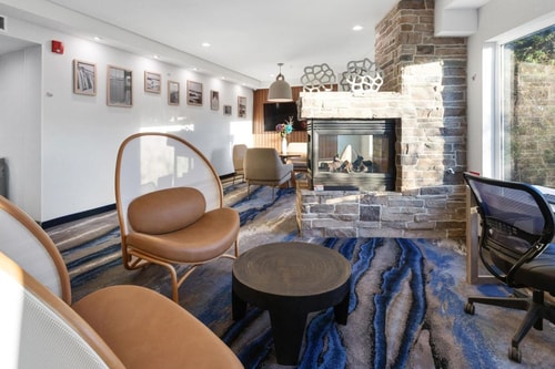 King Room Near Rockaway Beach SAN 12 Luxury Bookings