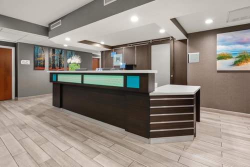 Standard King Room Near Liquor Locker SAN 12 Luxury Bookings