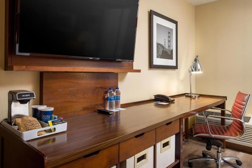 Guest Room Near Dennys SAN 1 Luxury Bookings